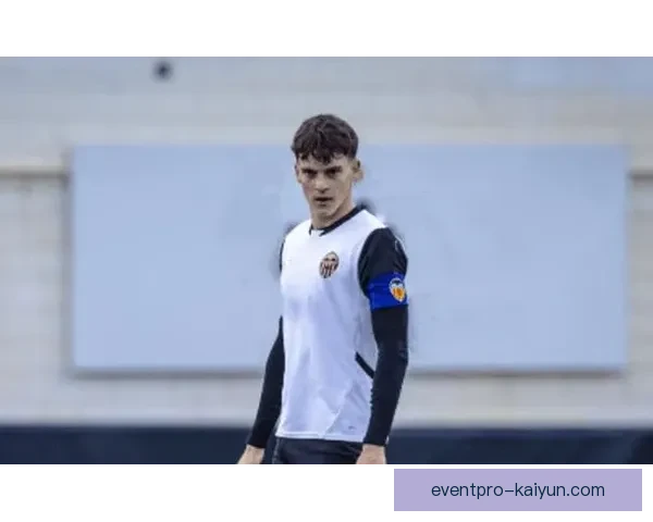 欧洲U21锦标赛罗马尼亚状态回暖，备受期待的年轻球员持续提升表现