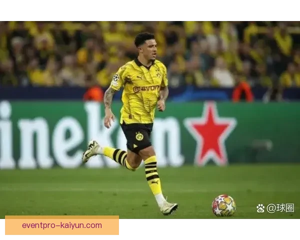 滕哈赫进攻体系持续提升，球队配合逐渐默契值得关注