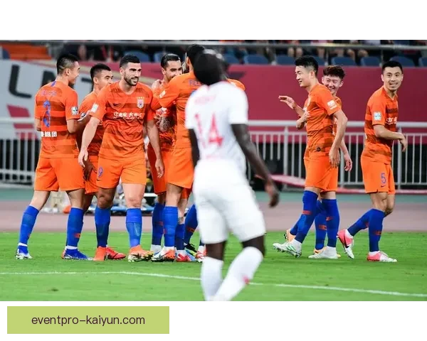 东亚杯中国主场表现稳定，球队状态持续回暖引发关注