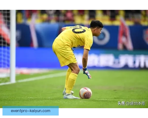 中超最佳后卫候选名单出炉，本土防守核心表现稳健